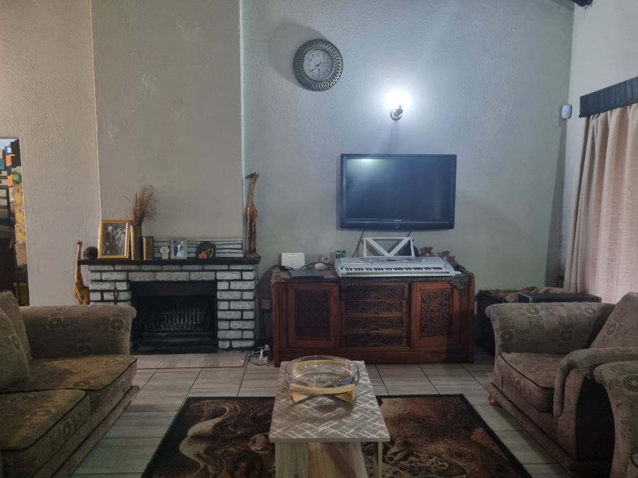 3 Bedroom Property for Sale in Vaalpark Free State